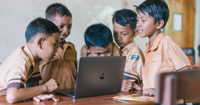 Pendidikan Guru Sekolah Dasar