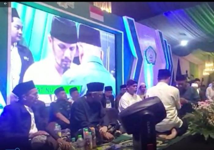 Pendidikan Ustadz Hanan Attaki
